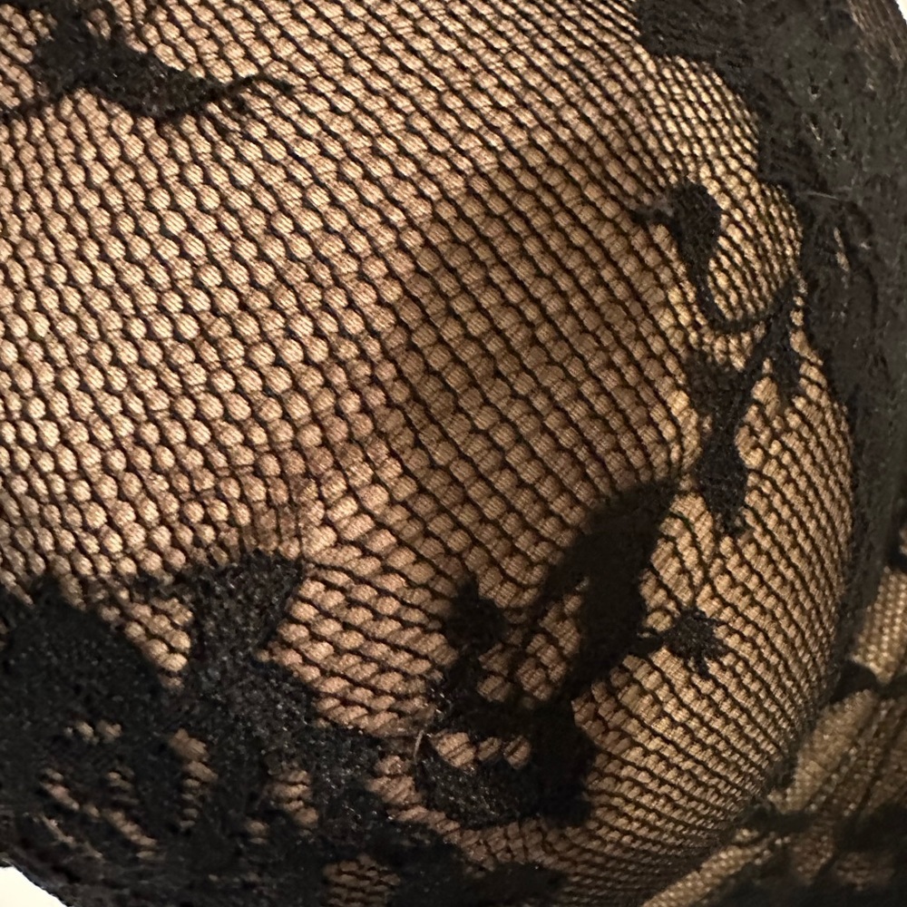 Felina Lingerie 38D Black Lace with Beige Under Bra - Picture 6 of 12